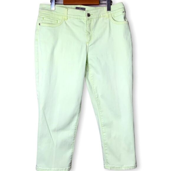 CHICO’S ‘SO SLIMMING’ Crop Pale Green 5 Pocket Gabardine Trousers Sz 12 / L - Picture 1 of 9
